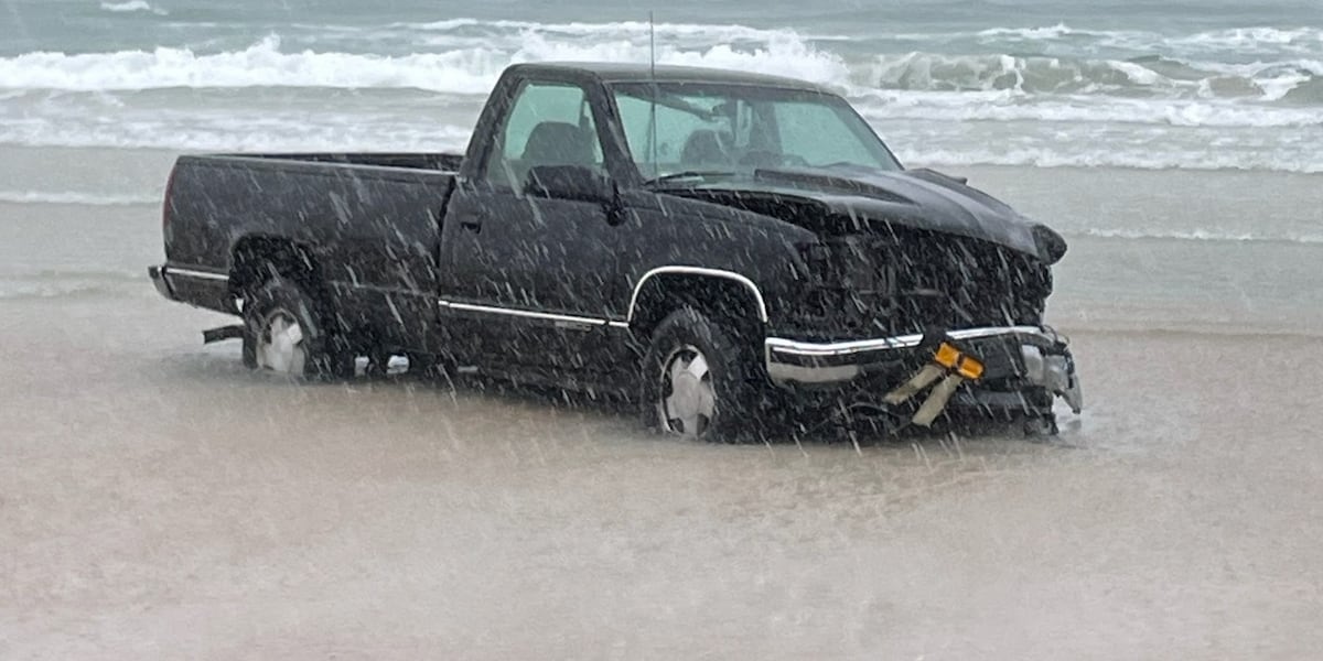 Toll booth worker killed after impaired driver crashes on Florida beach, sheriff says
