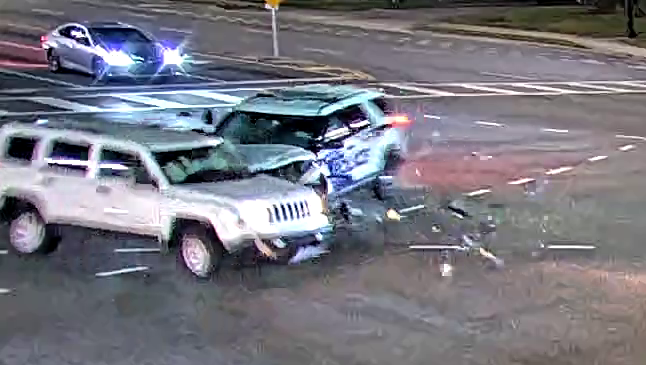 Video shows moment of impact from deadly crash involving Orlando police officer