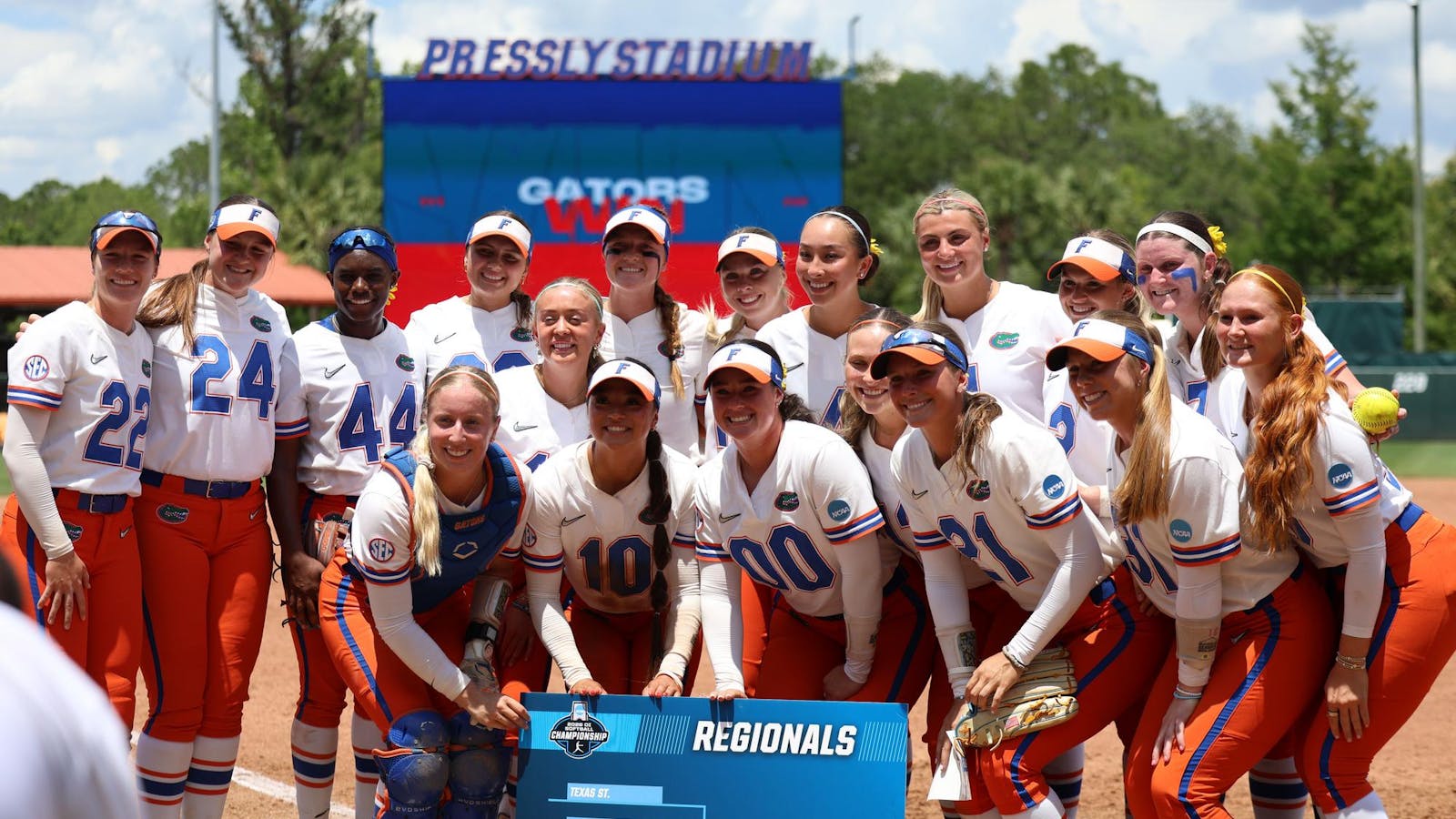 Florida lands two transfer portal additions: Kairi Rodriguez & Tori Edwards