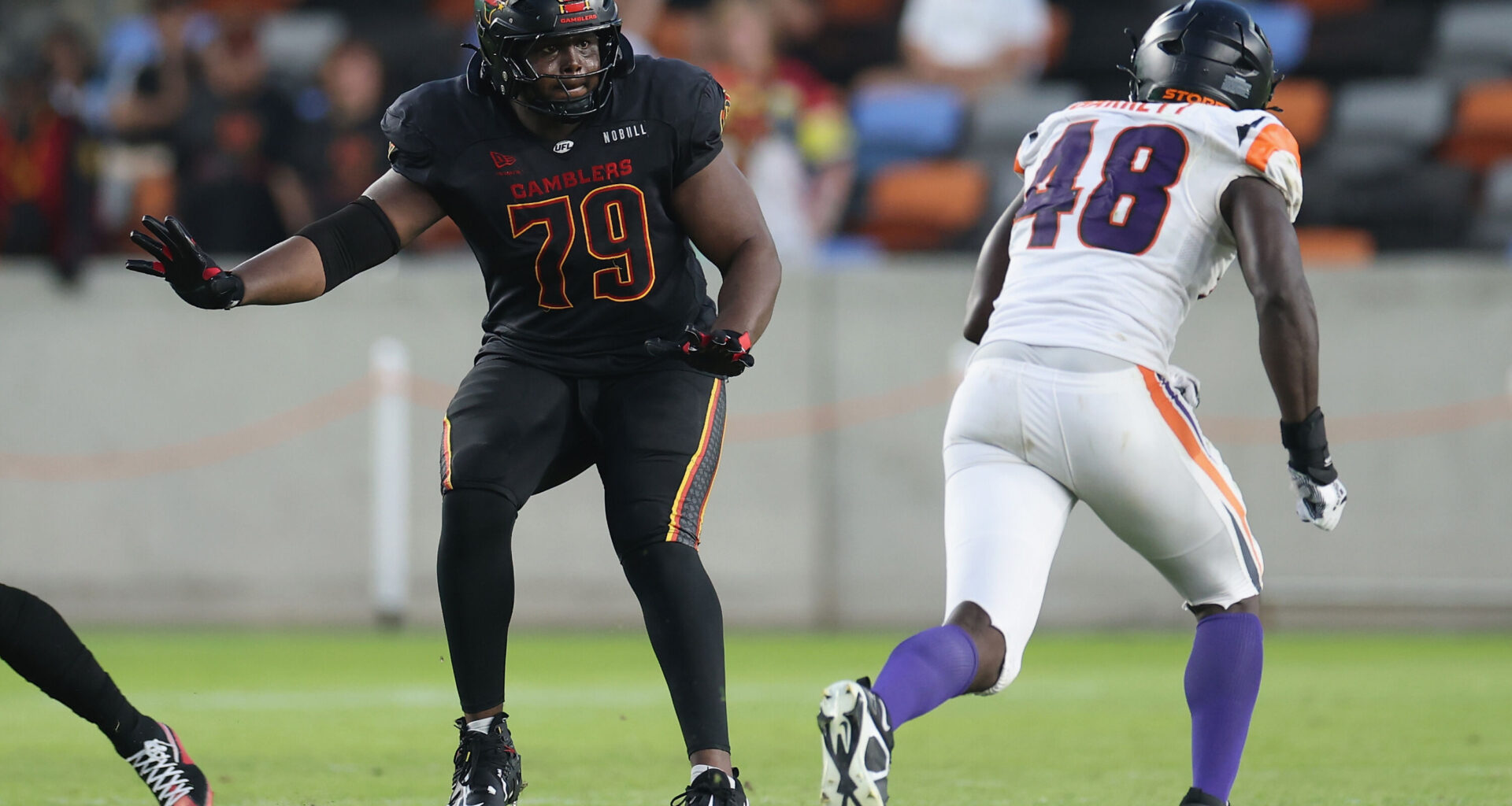 Houston Gamblers Tackle Gottlieb Ayedze Signs With Miami Dolphins
