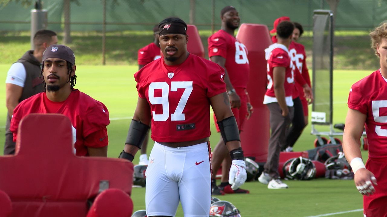 Al-Quadin Muhammad practices in Bucs mandatory minicamp