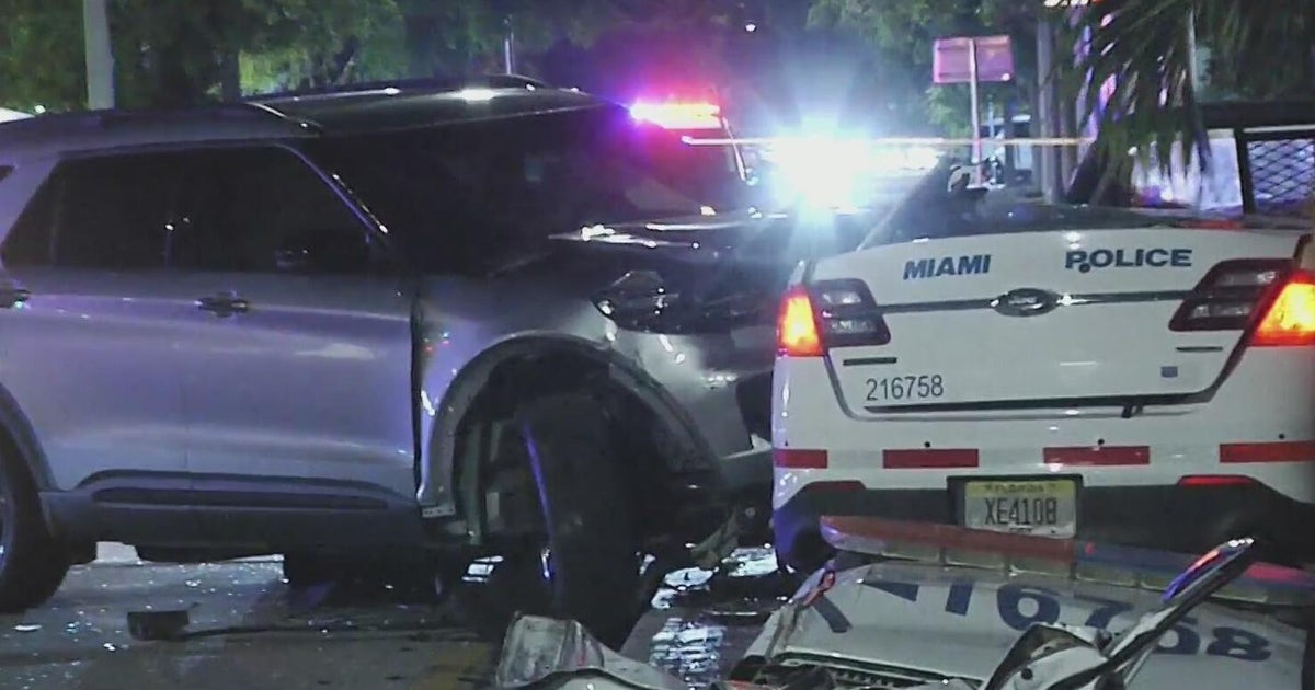 Miami police officer injured after patrol vehicle struck in Little Havana, officials say