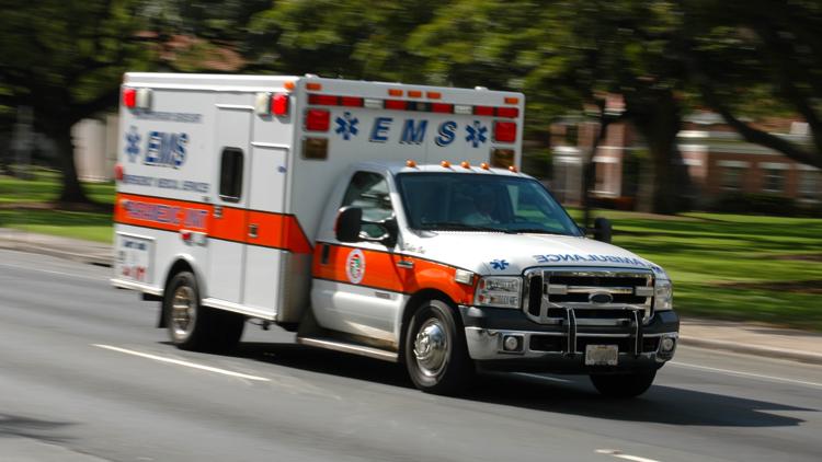 Crash involving three cars in St. Pete leaves one dead, two critically injured, SPPD says