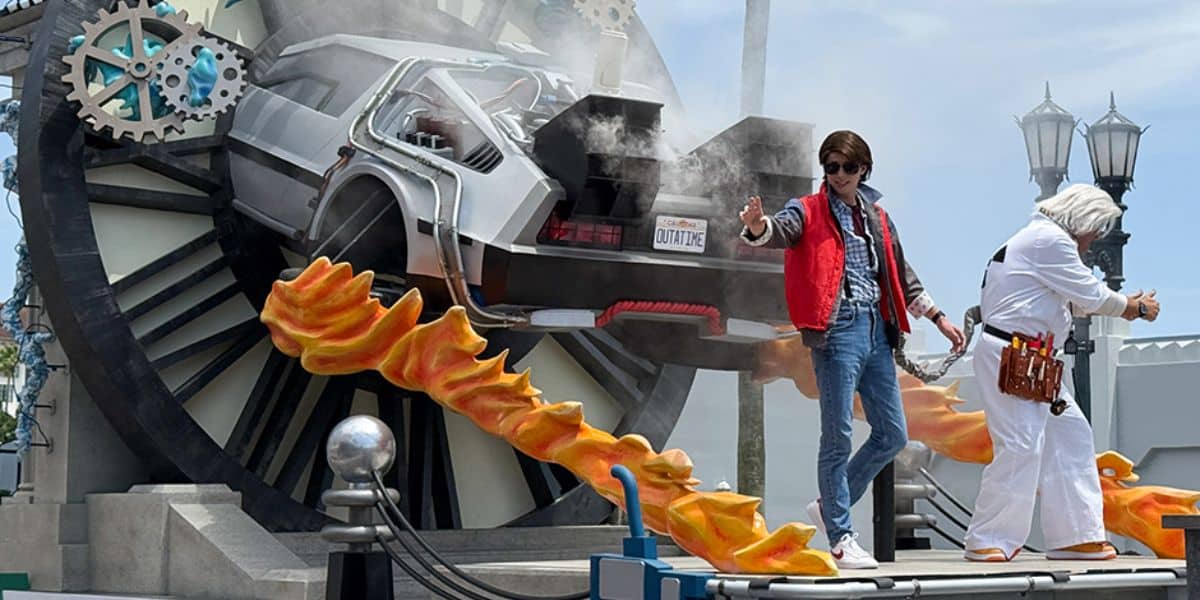 The 'Back to the Future' float in the Universal Mega Movie Parade