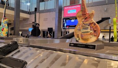 Orlando Airport Passengers Threatened With Arrest If They Left Customs Without Checked Bags During 5-Hour Delay
