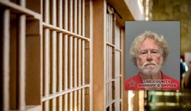 Cape Coral man accused of exposing himself at Del Prado tobacco shop