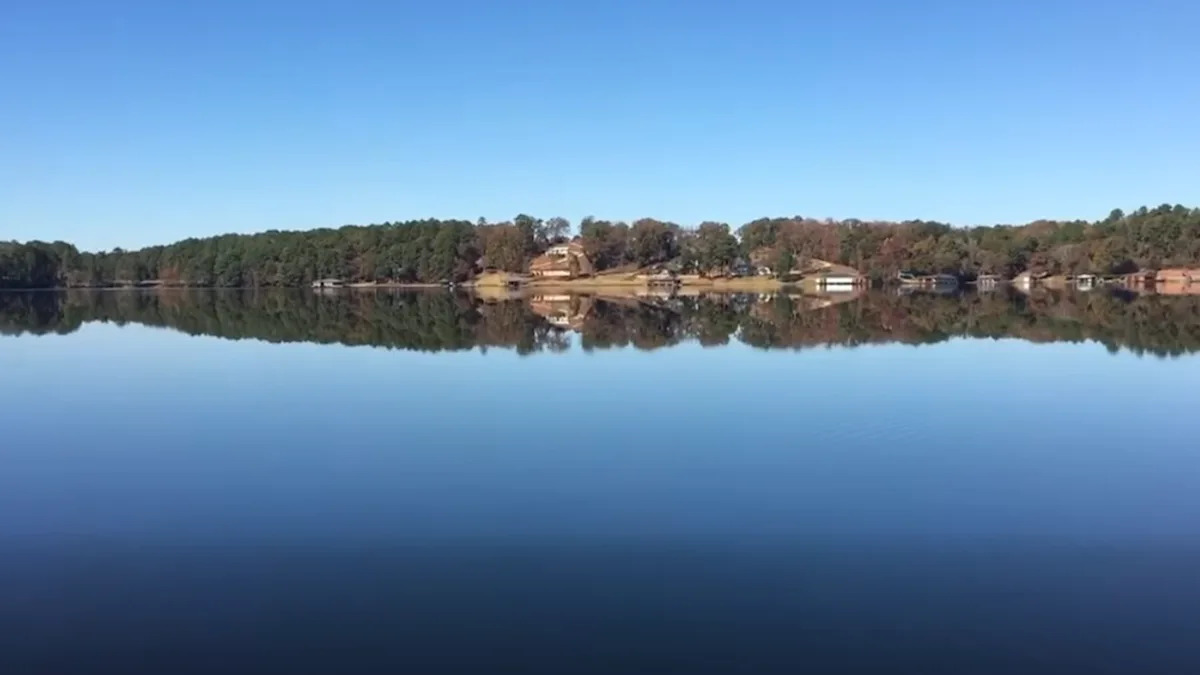 Teenager drowns in Lake Jacksonville while attempting to rescue 5-year-old child