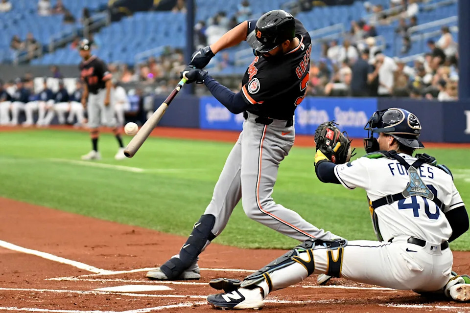 Detroit Tigers left fielder Riley Greene (31) hits single in the first inning against the Tampa Bay Rays at Tropicana Field in St. Petersburg, Florida, on Wednesday, June 3, 2026.