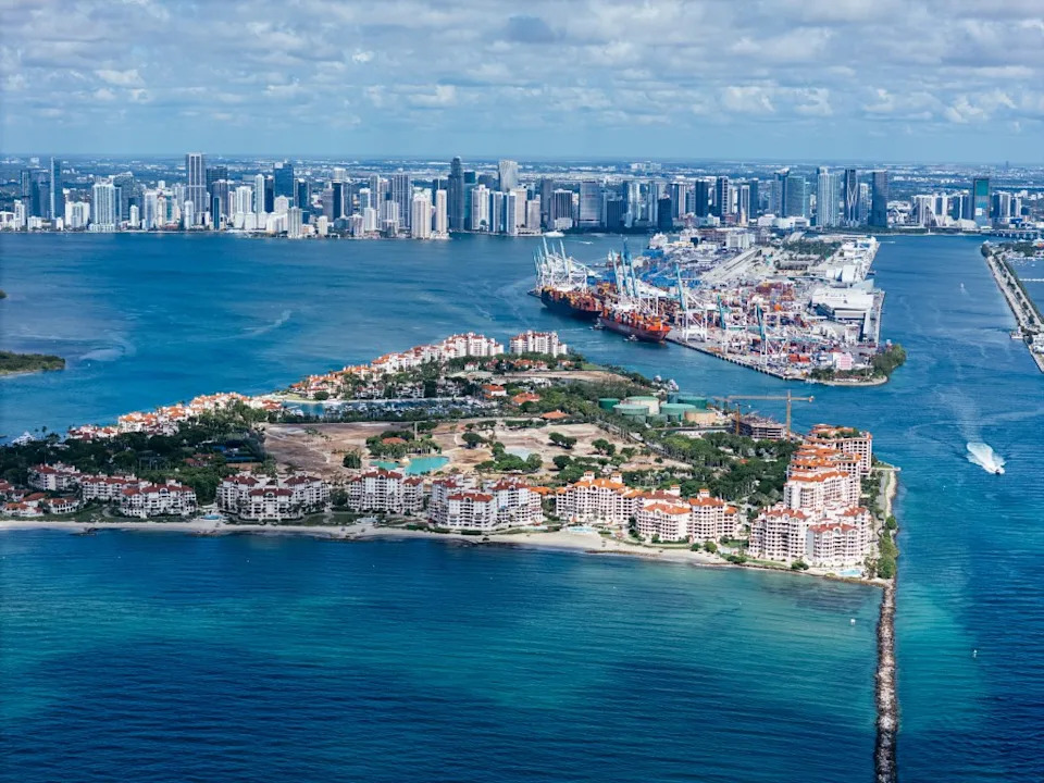 Fisher Island. Artem Onoprienko – stock.adobe.com