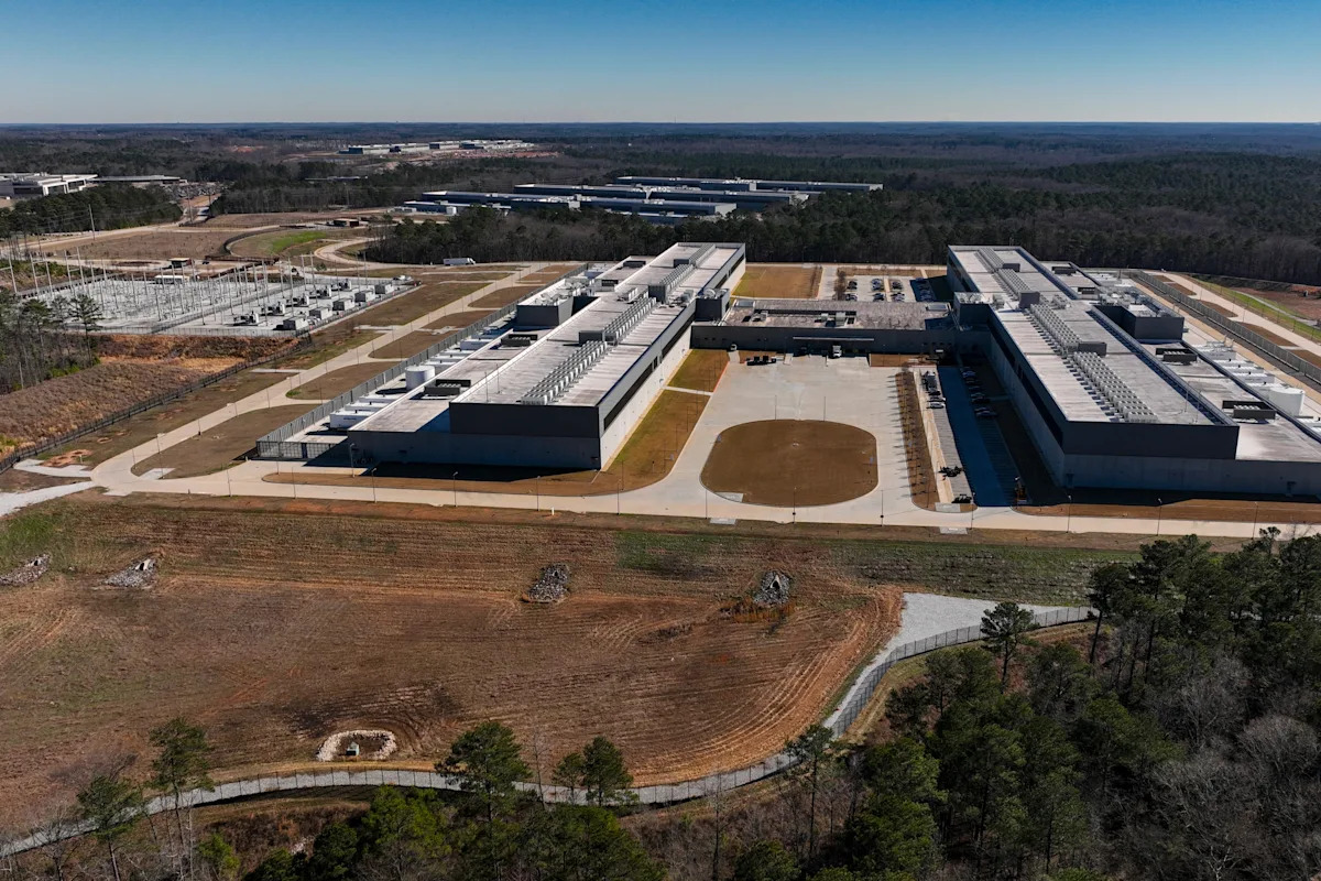 Amid stark opposition, data center developers think twice about Florida