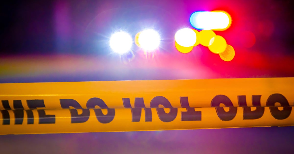 Man shot on Collins Avenue in Miami Beach leading to large investigation, police say