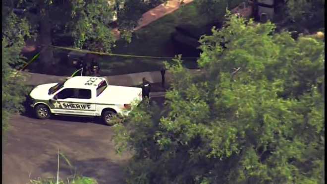 Woman holding knife fatally shot by Orange County deputies, sheriff says woman holding knife fatally shot by orange county deputies, sheriff says