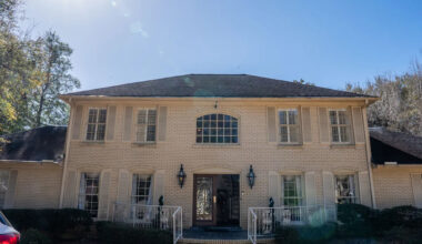 Bobby Bowden Tallahassee home is for sale again