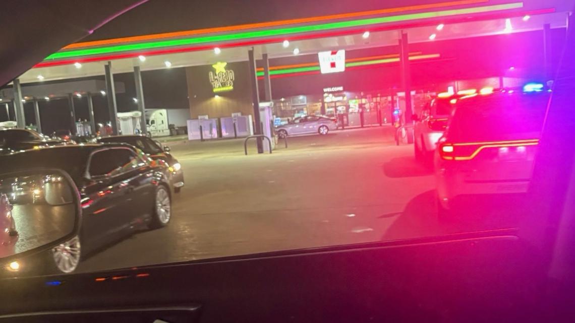 Police investigating after 3 people shot near Jacksonville park