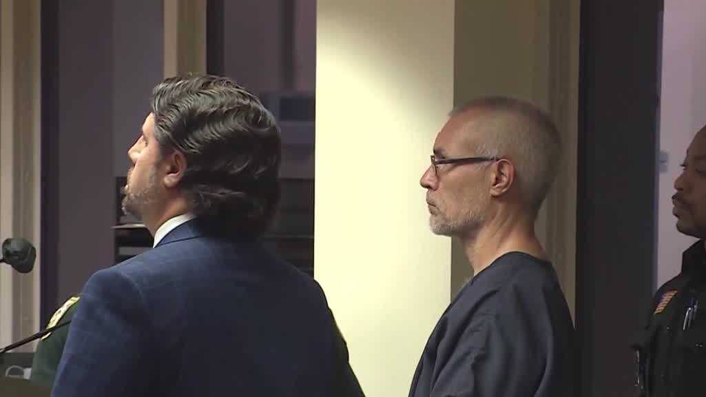 Florida man accused of sexual contact with children to serve 2 years