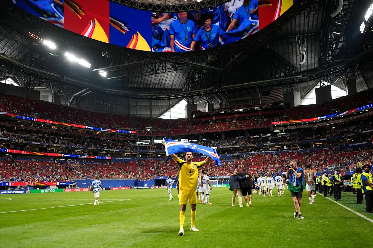 A Miami art exhibit is celebrating Africa's soccer legacy throughout the World Cup