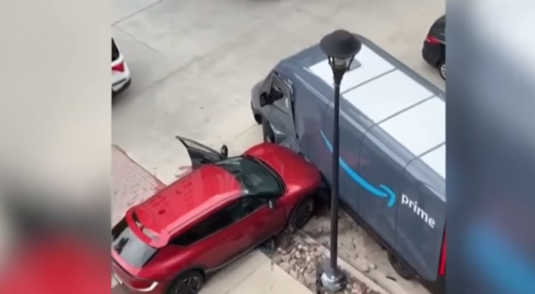 Florida Passenger Jumps Into Driver's Seat During Traffic Stop, Crashes Into Amazon Truck While Fleeing