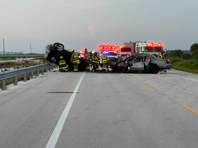 2 Killed in head-on crash on allapattah road in Martin County 2 Killed in head-on crash on Allapattah road in Martin County