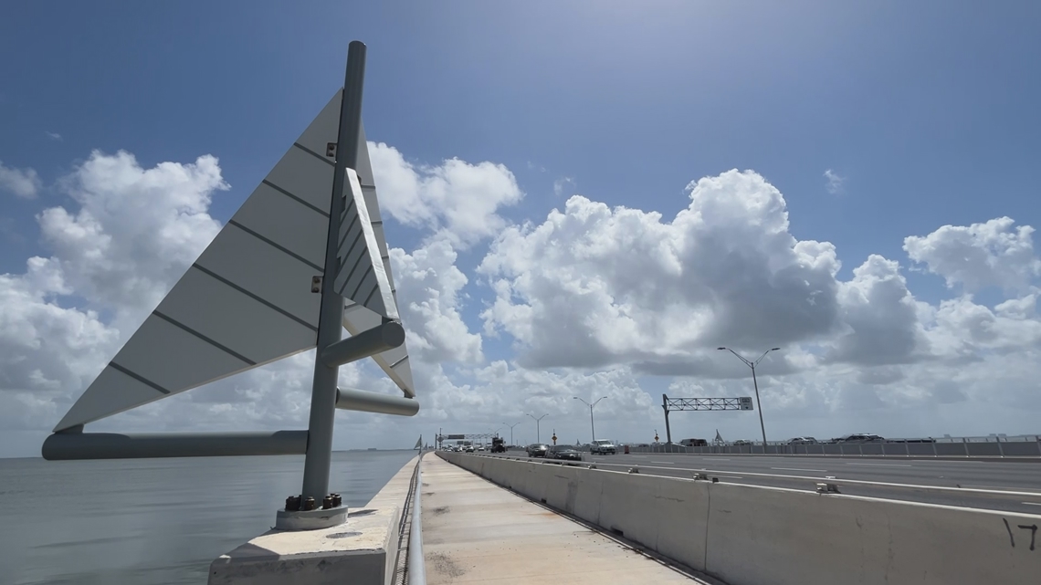 Howard Frankland Bridge 'sails' were part of an $8 million aesthetics contract