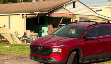 Driver flees after crashing stolen car into St. Pete home, leaving couple displaced