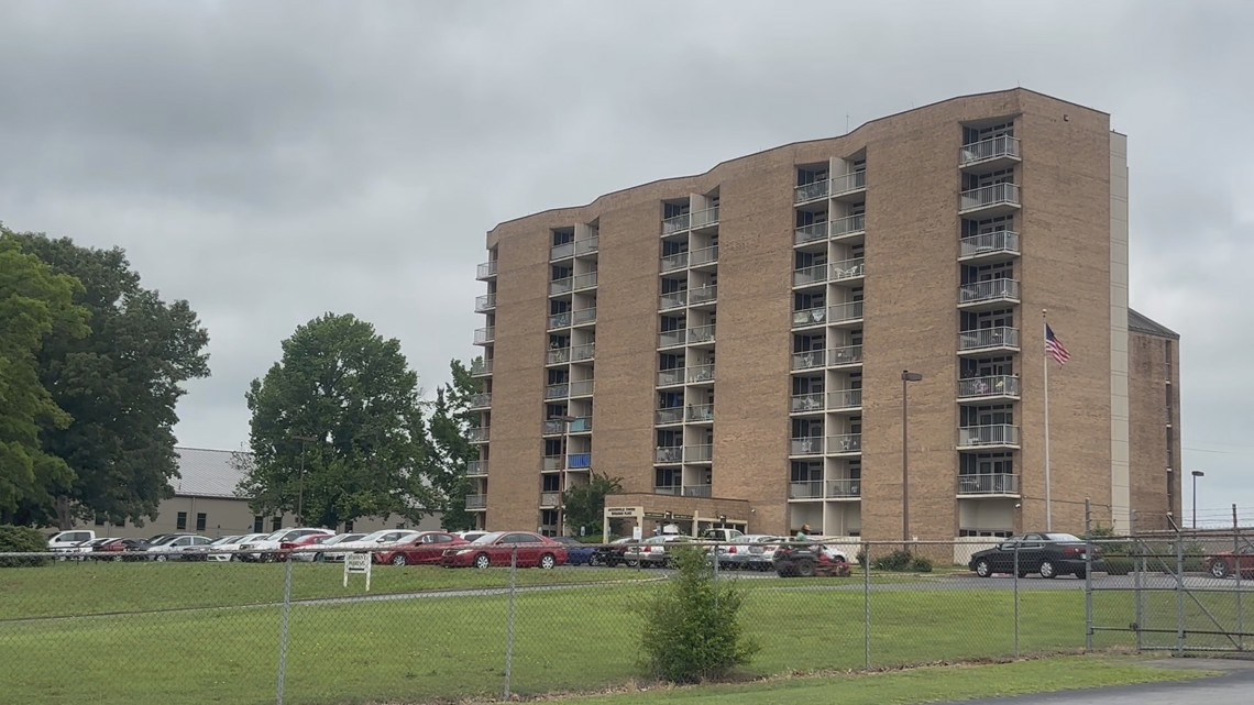 Jacksonville Towers faces deadline to fix faulty elevators