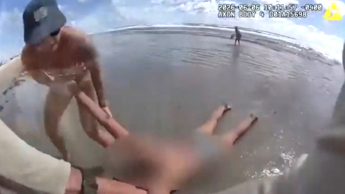 Florida deputies rescue woman