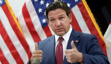 florida-governor-ron-desantis-gives-thumbs-up-april-2025