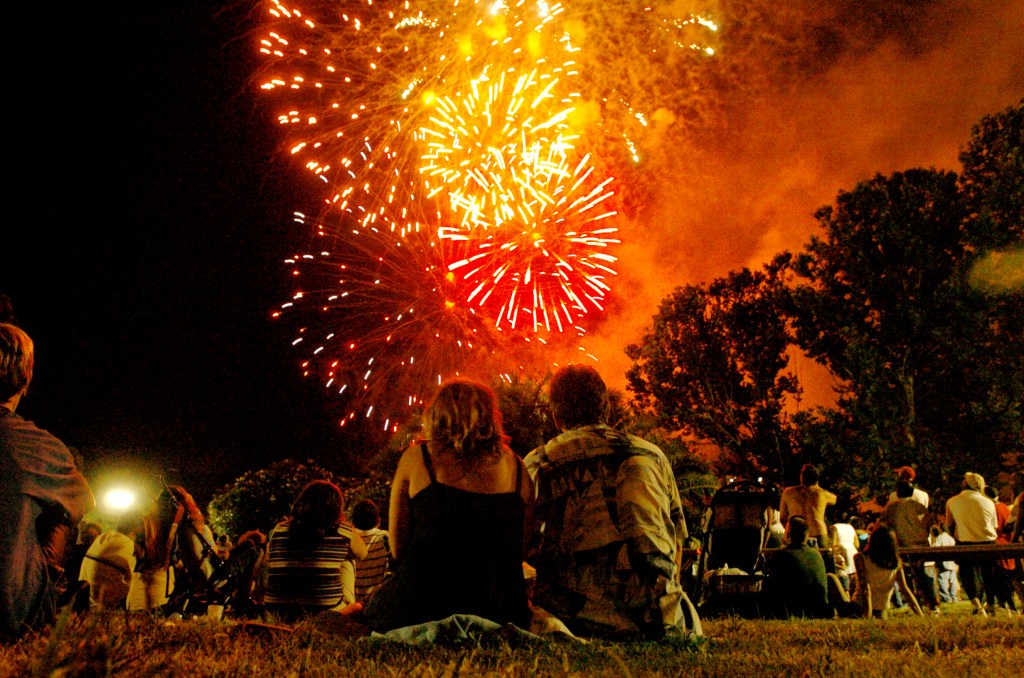 Where to watch July Fourth fireworks in Orlando