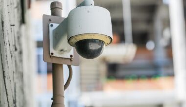 Florida man blames wrongful arrest on "error-prone" AI facial recognition