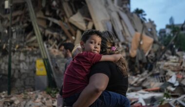 South Florida Venezuelans rally to help families after deadly back-to-back earthquakes
