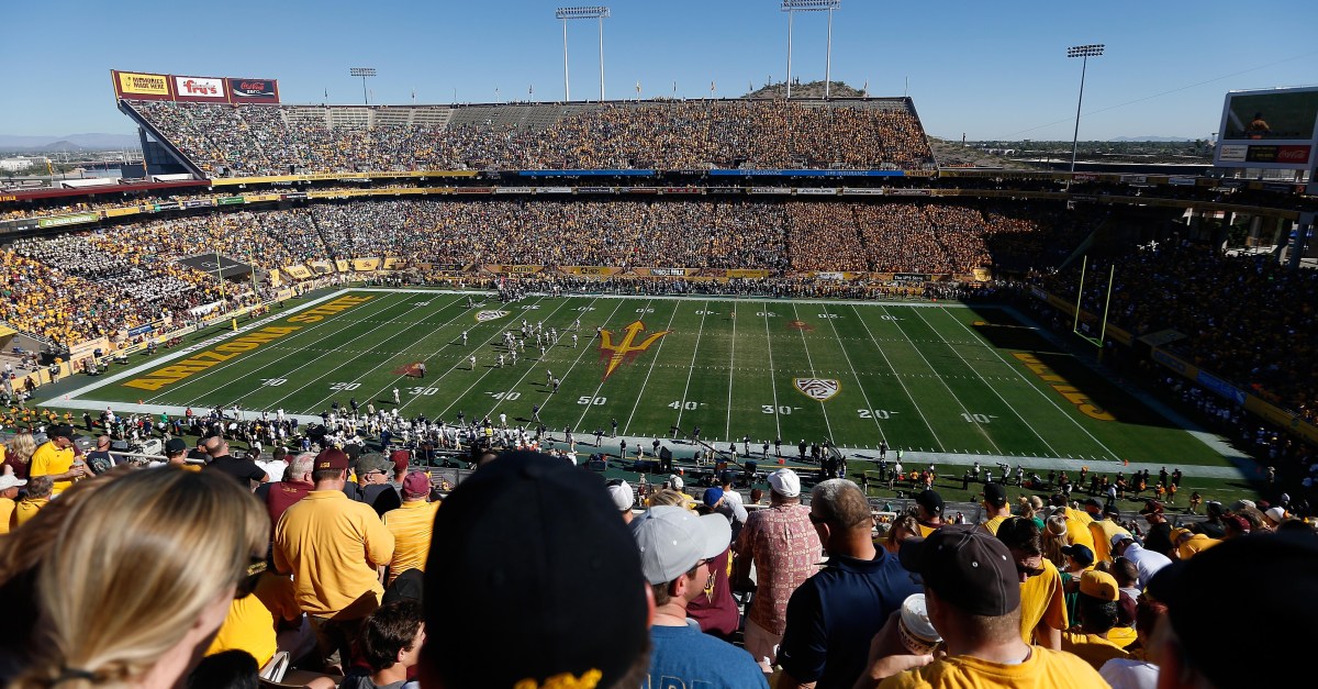 Notre Dame should add more Big 12 flavor to its football schedule