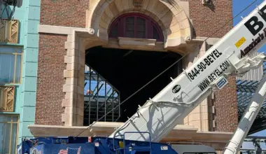 Universal Orlando Appears to Be Restoring Its Ghostbusters Firehouse Façade