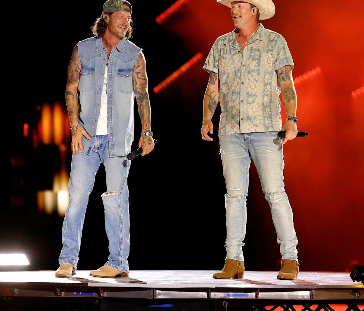 Florida Georgia Line Makes Surprise Appearance at CMA Fest to Announce They’re “Back, Baby!”