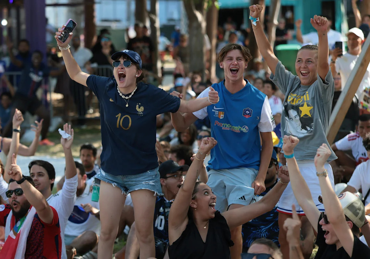 World Cup fans enjoy experience at the FIFA Fan Festival Miami