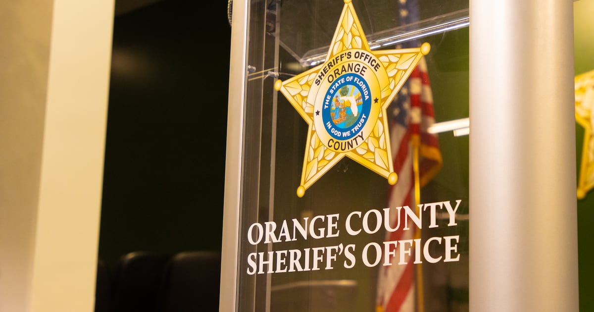 Petit theft conviction for ex-Orange County sheriff's deputy