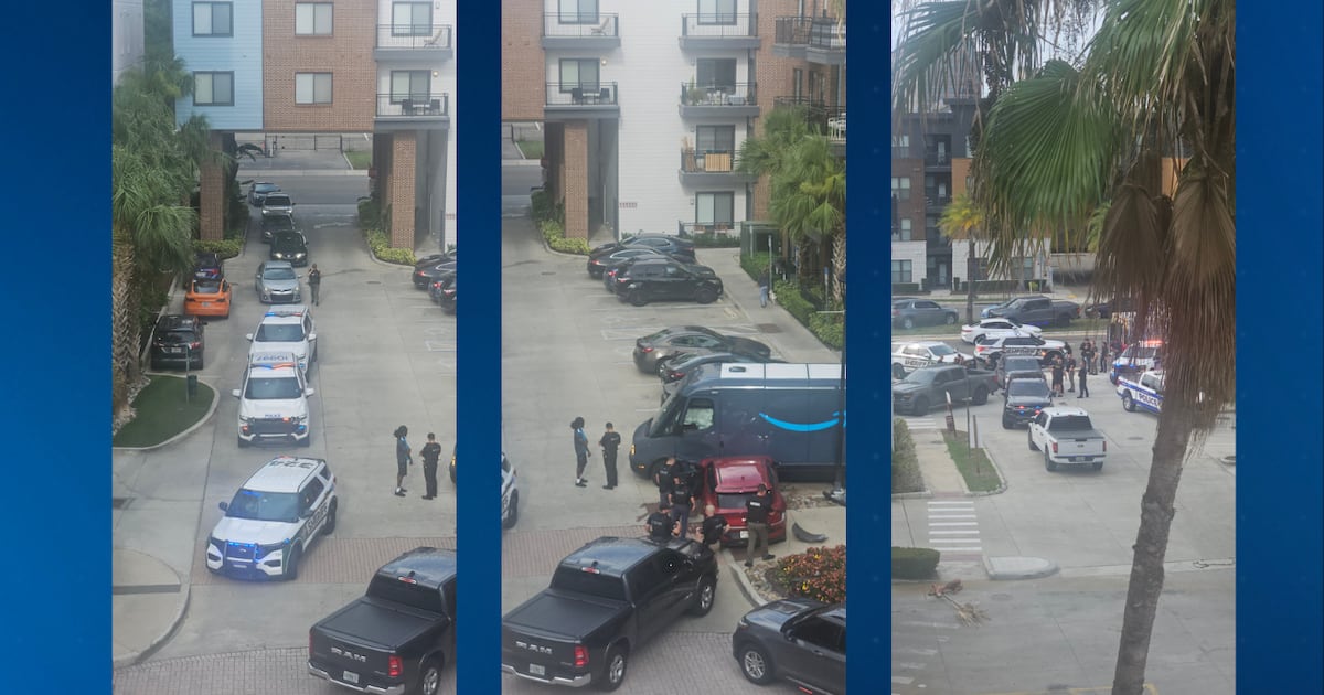 Amazon truck crash reported in Orlando area