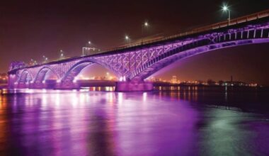 Purple Landmarks for Naloxone Awareness Day