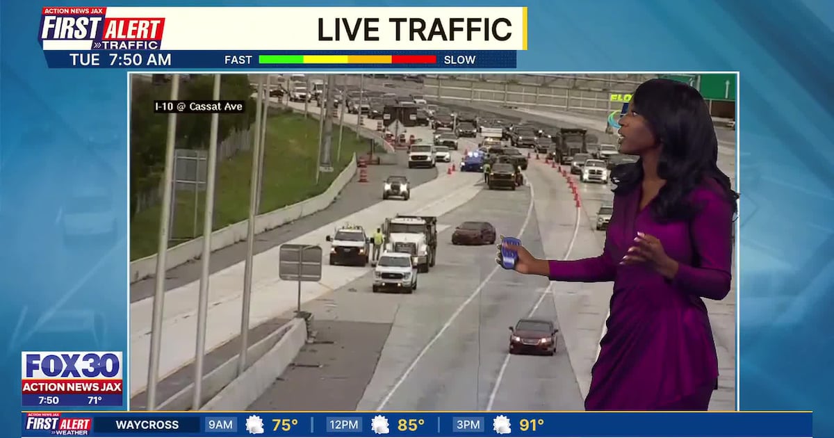 Accidents causing backups on I-10 in Jacksonville