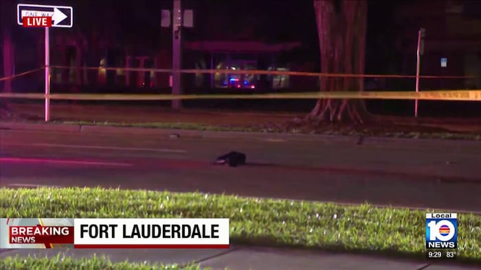 Woman fatally struck by car in Fort Lauderdale
