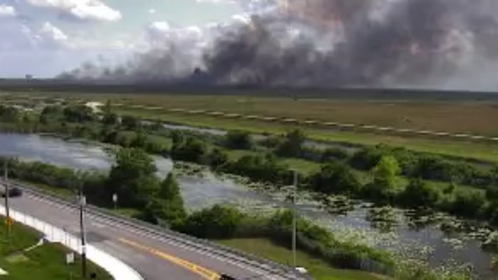 70-acre brush fire burns in west Broward County