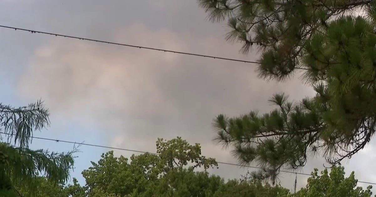 Lightning-sparked wildfire burns 600 acres in Volusia County