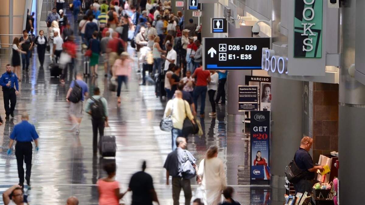 Passengers hustle to and from gates inside Miami International Airport’s Concourse D in 2017. Workers are preparing to strike over what they say is an unwillingness by their employer to pay a livable wage. Passengers hustle to and from gates inside Miami International Airport’s Concourse D in 2017. Workers are preparing to strike over what they say is an unwillingness by their employer to pay a livable wage.
