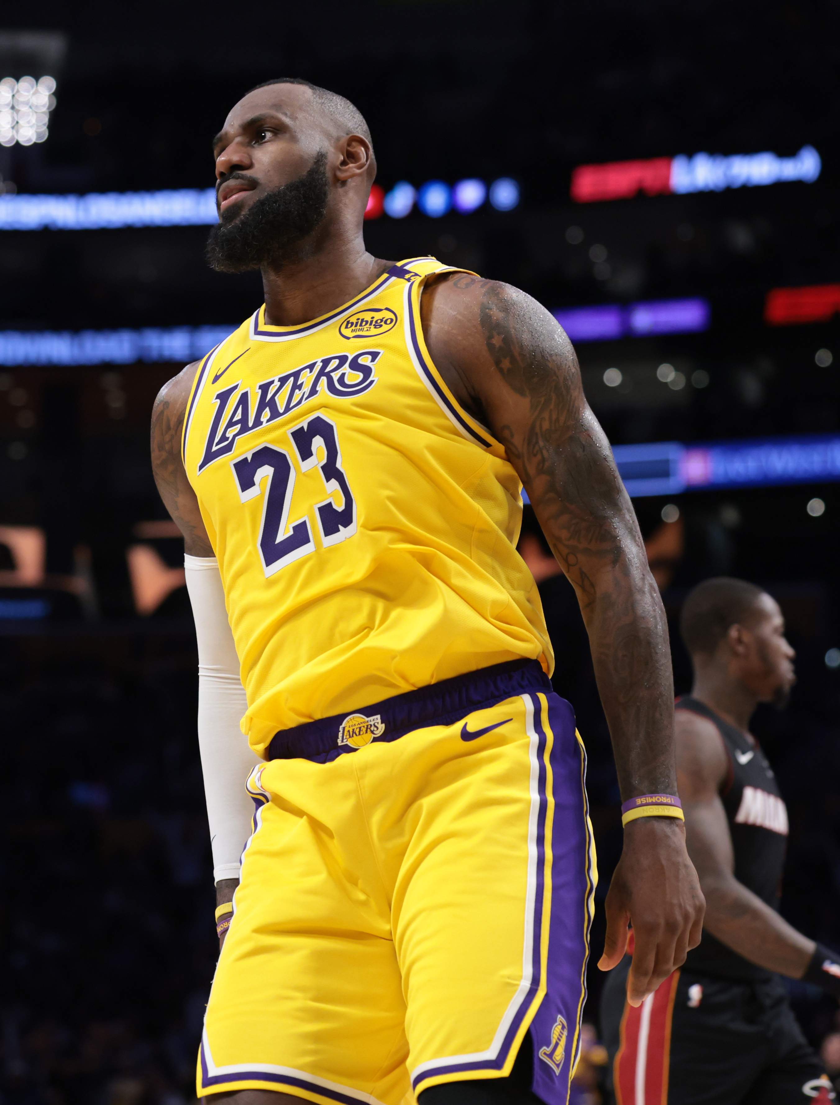 Miami Heat v Los Angeles Lakers