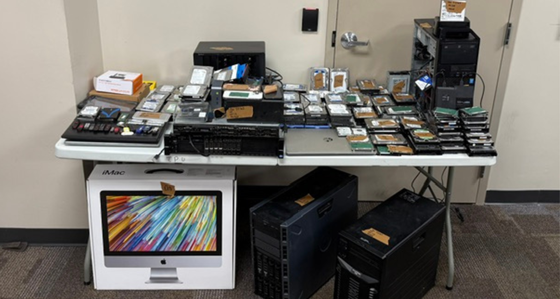 APOLLO BEACH MAN ARRESTED ON 100 COUNTS OF CHILD PORNOGRAPHY CHARGES