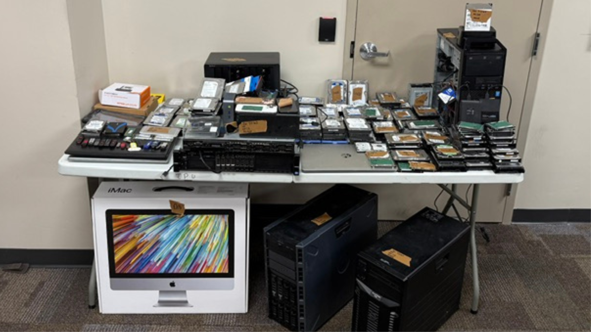APOLLO BEACH MAN ARRESTED ON 100 COUNTS OF CHILD PORNOGRAPHY CHARGES 