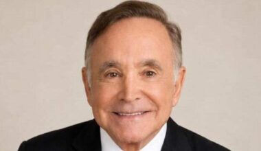 Miami philanthropist and veteran Mike Carricarte dies at 83
