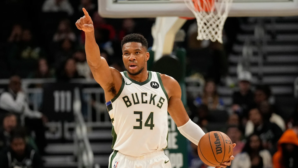 Report: Two-time MVP Giannis Antetokounmpo traded to Miami Heat