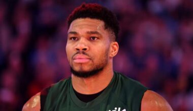 Milwaukee Bucks v Golden State Warriors