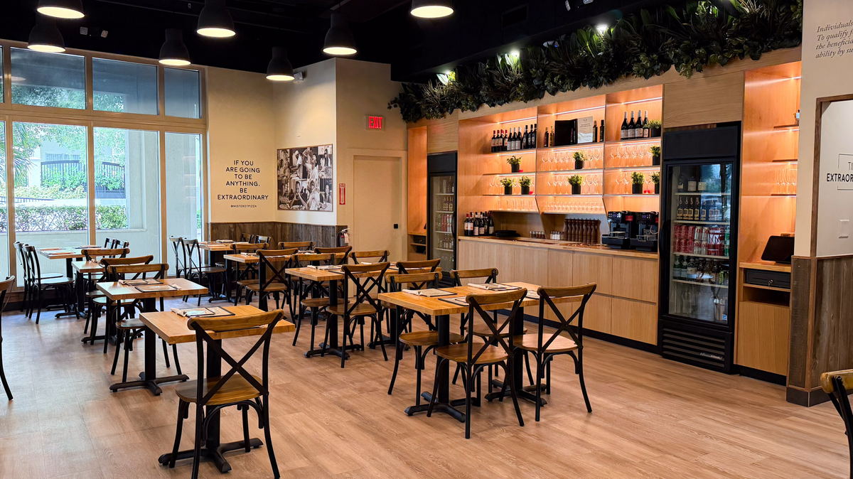 Mister O1 Extradordinary Pizza opens in Coral Gables