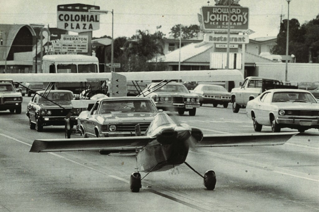 Orlando Sentinel 150: Friday Flashback to planes on Colonial Drive – Orlando Sentinel